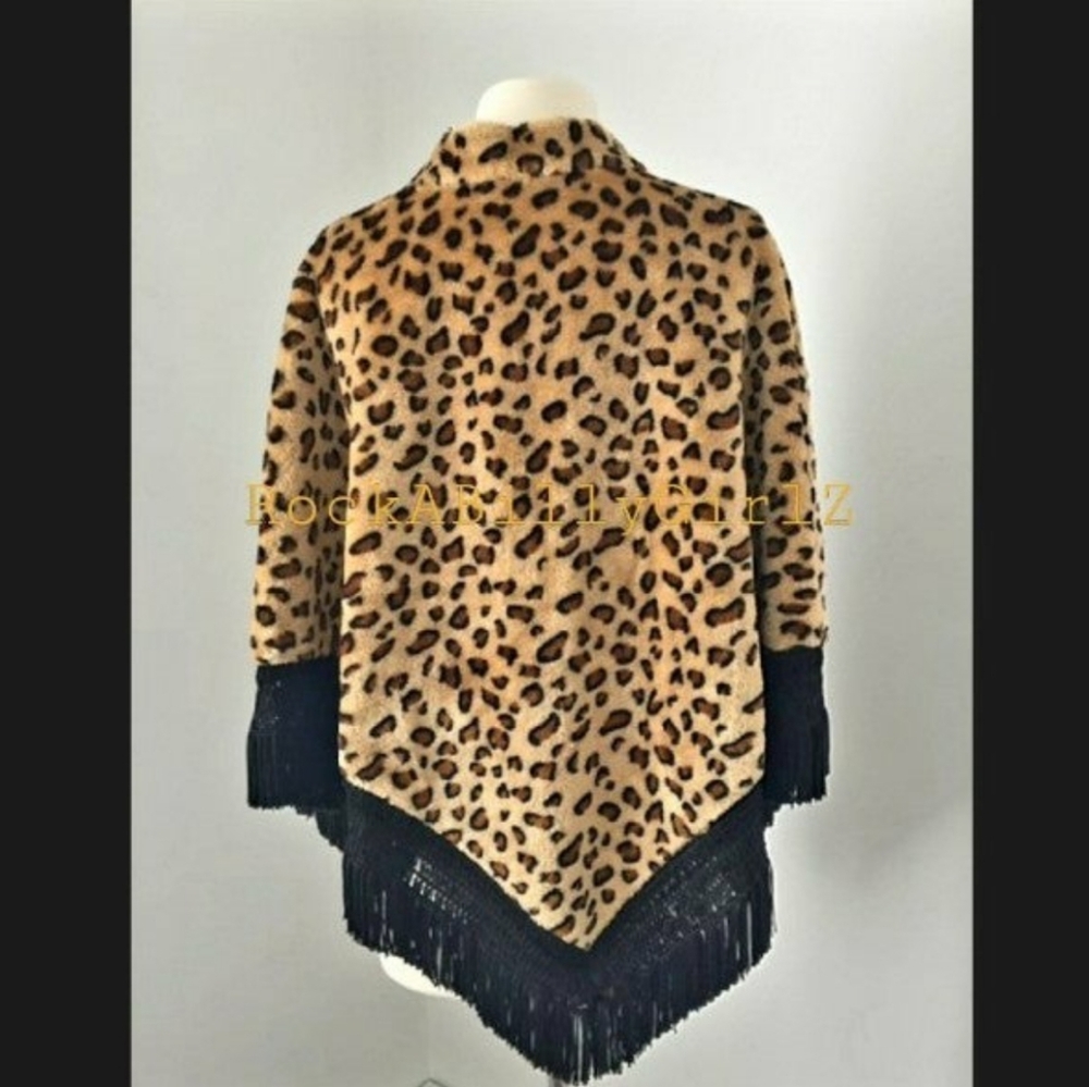 Tatyana Elegant Winter Pinup Leopard Faux Fur Cape w Black Buttons & Fringe